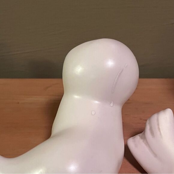 Oxford Ceramic Seal Figurines Big Eyes Mom and Sleepy Baby - Picture 5 of 9